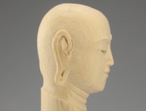 彫刻 仏頭 高さ7cm まぶたに欠けあり
